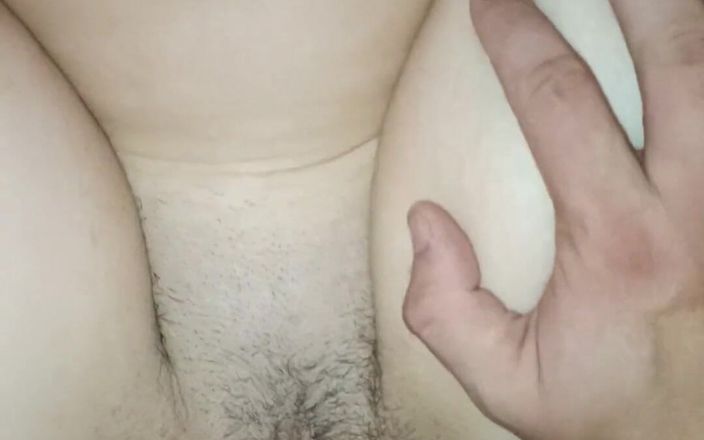 Jennyliam: Min italienska MILF -vän sprutar medan jag knullar och i slutet...