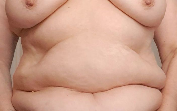 Mommy big hairy pussy: Mammas bröst är svåra med lust