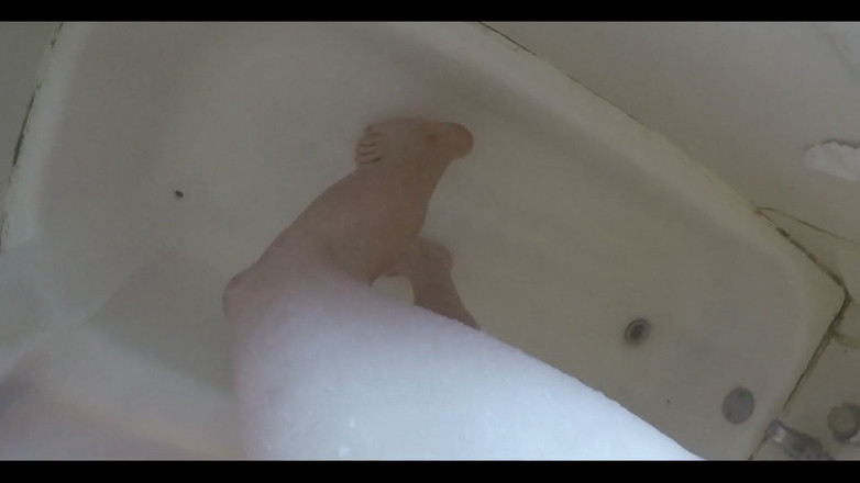 Tia Tizzianni Productions: Chuveiro em primeiro plano