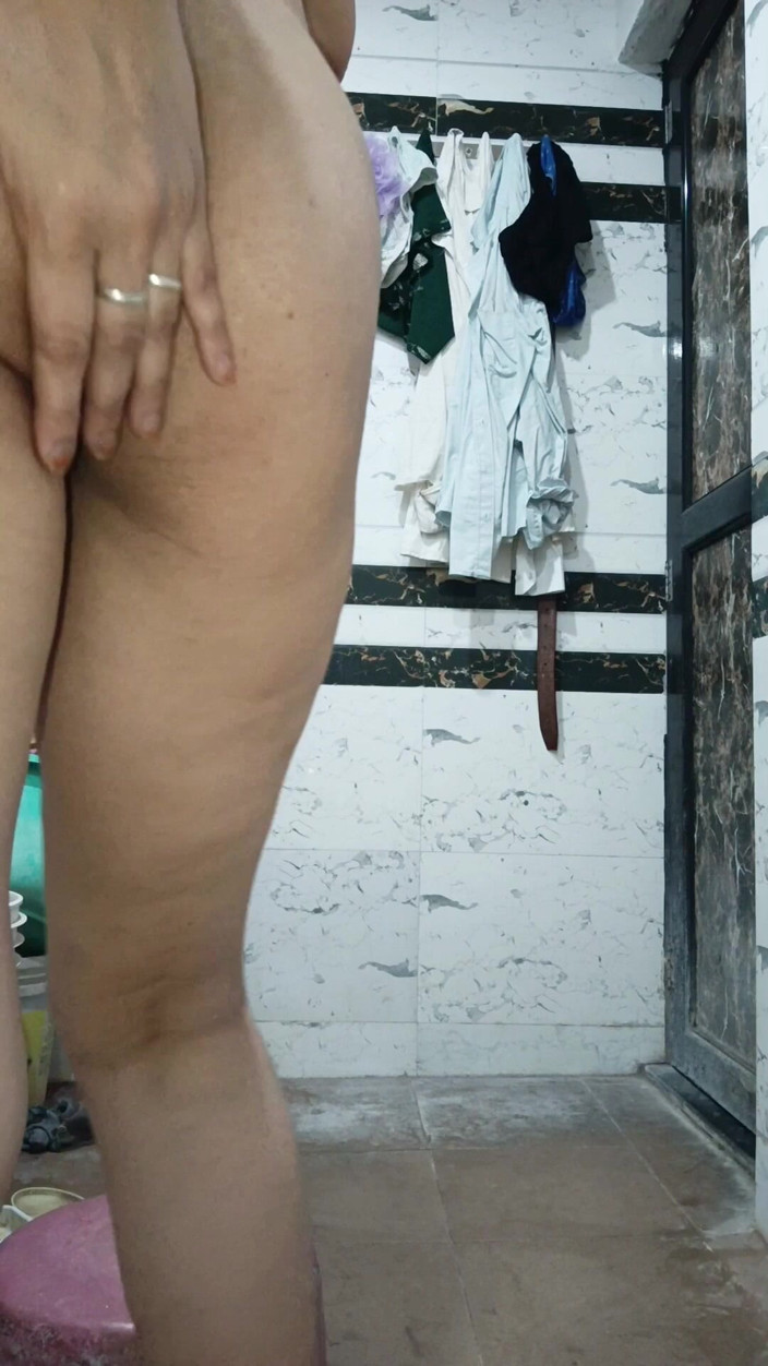 Priyahot77: Priya Bhabi Doggy Style Video