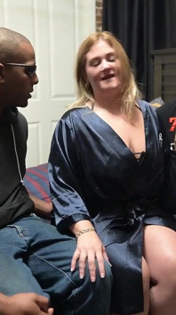 Tag echipa milf!