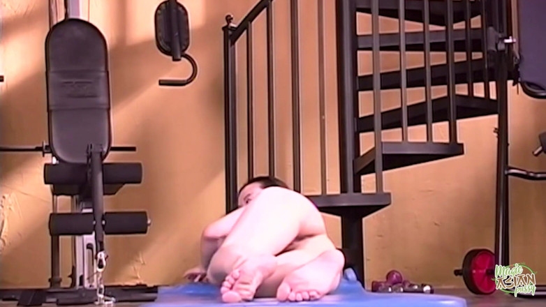 Magic Asian Pussy: Ziua ei la sală a făcut-o să arate acea smulgere întinsă