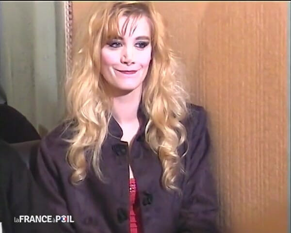 French Family Secrets: A sublime bimbo for 4 good tails.