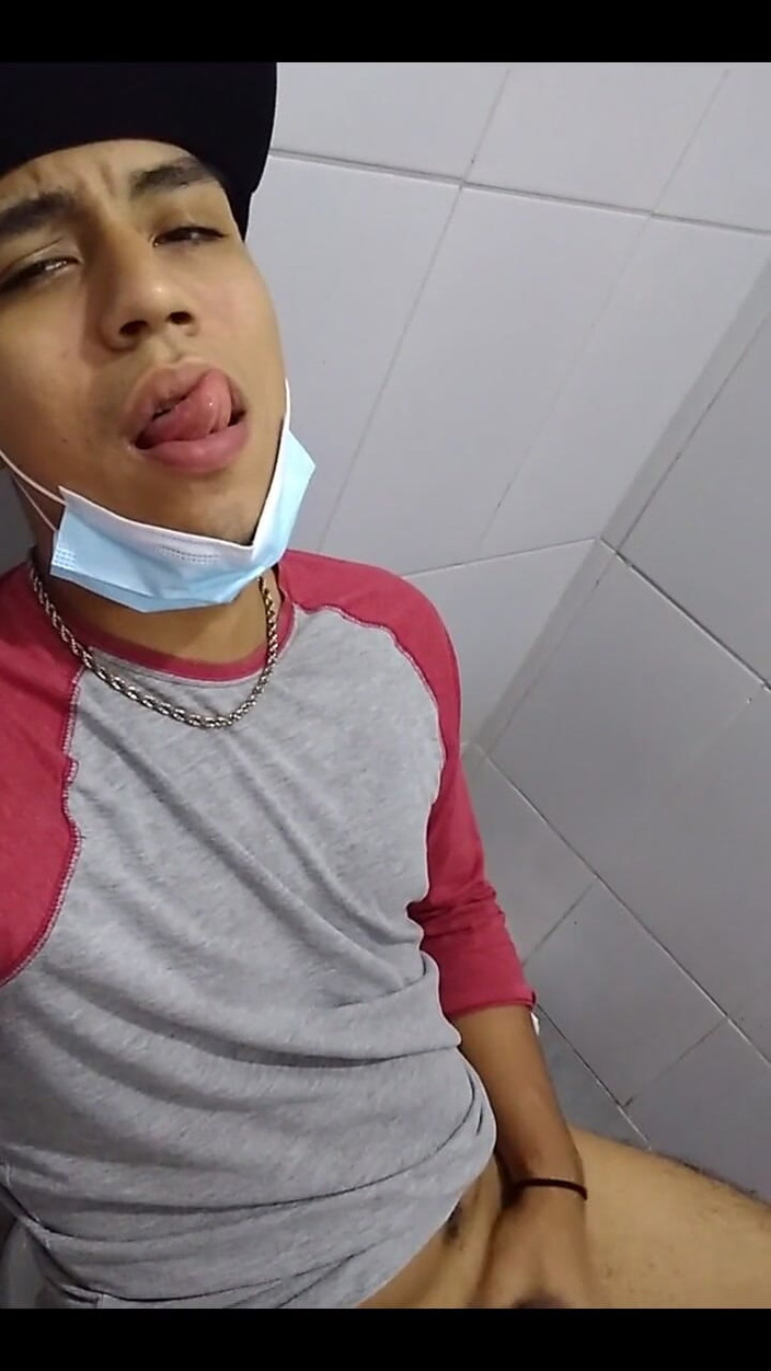 AlexAlejandro13: 5 cewek minutos di toilet