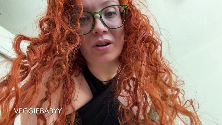 Veggiebabyy: Drsný trest připínákem a chov pro kalhotky čichající nevlastního bratra
