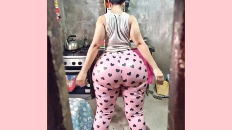 Xprohibidox1: Рожеві легінси, дупа