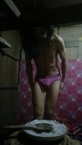 Reynaldo6: Pojďme se mazlit, abychom mohli i dobře v posteli