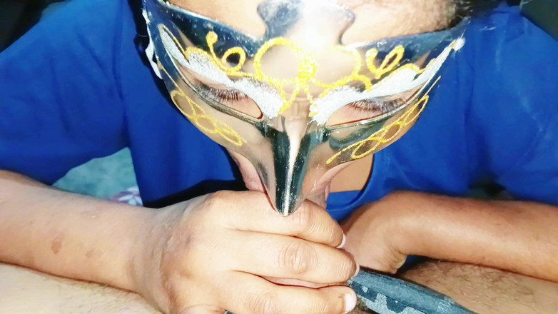 Sexy_girl_nehu: Indisches dorf bhabhi lutscht großen schwanz für abspritzen im mund,...