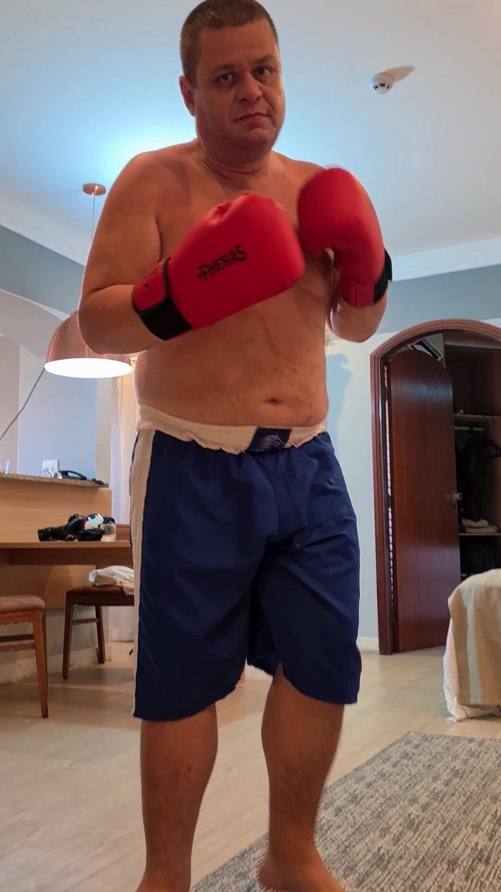Punchbagplz: POV Nokaut przyszedłeś dla niego ... ale twarzą w twarz ze...
