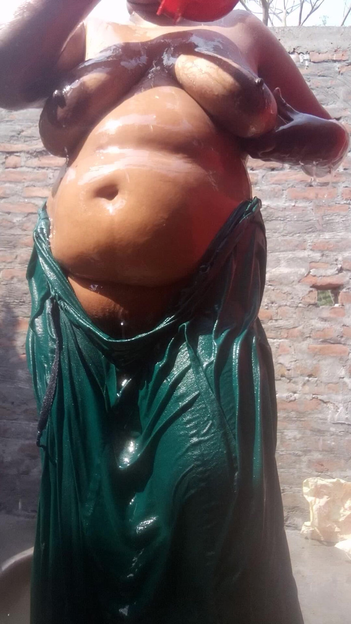 Sadia vabi: Village Vabir - nuevo vedio sexy