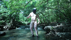 barenakedboy: Protahování u vodopádu, pokus o propašování malé soukromé chvíle ...