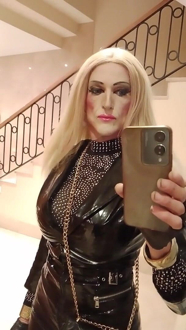 Vinyl 2 (Tatiana Zorrita)