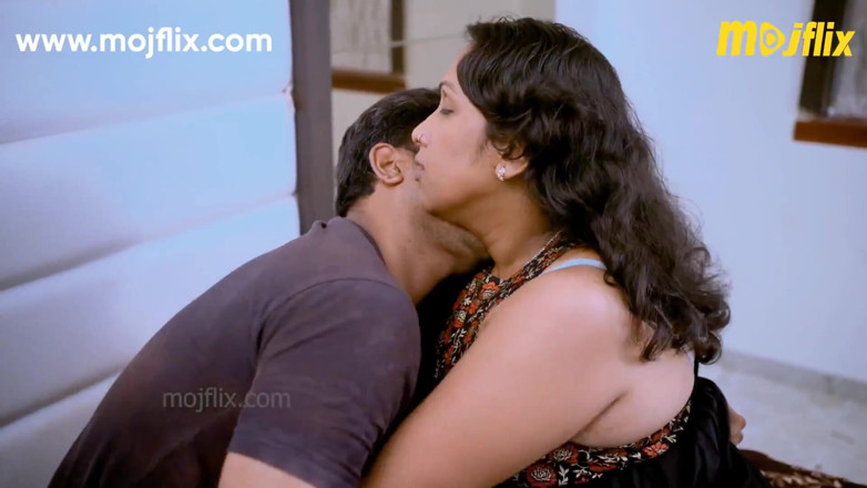 Indian chut studio: Hot MILF Bindu Bhabhi Full Naked Sex with Handsome Boyfriend