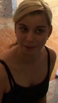 Lieve Melanie opgepikt en geneukt