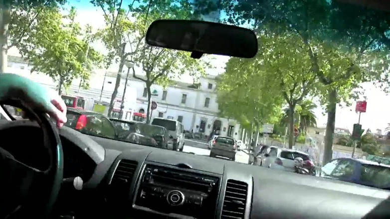 Real Anal Stories: Roztomilá kočka sbalená a análně ošukaná venku v autě