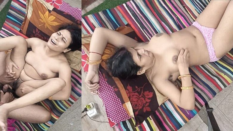 Pyaripooja22: Cool Young Girl with Neighbor Boy in Alone Room