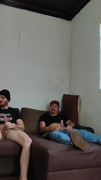 Carmona y Carlos Urach masturbándose juntos