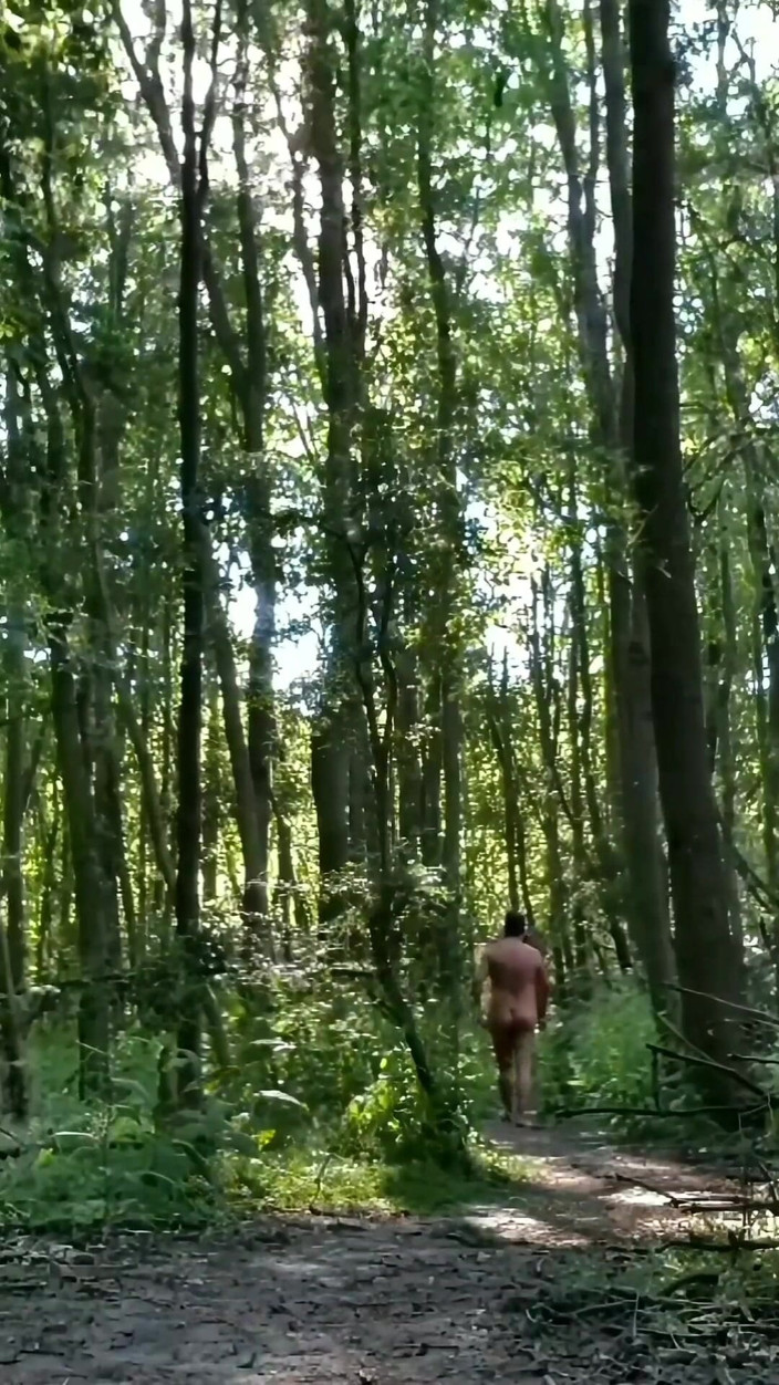 MaleModel: Fully Naked Walk in a Forest