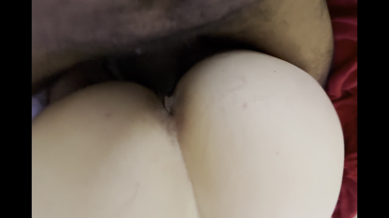 ScarletXoXo: Skutečná plachá holka z Tinderu mi dovoluje používat její mokrou...