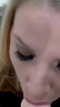 Blowjob Mit Danielle Maye