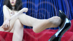 Rebecca Diamante: Tette e adorazione delle penzoloni Ita