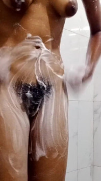 Desi teen will beim baden hart gefickt werden