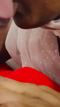 Muzułmanin Hijabi Indyjski dziewczyna i Santa Christmas Special Głębokie gardło Obciąganie kneblowanie spust w ustach