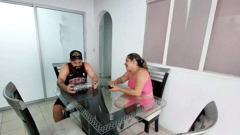 Jennifer Adams: 巨乳のエッチな義母が義理の息子を誘惑する