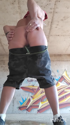 Morbosete000: Kencing luar dan menunjukkan thong