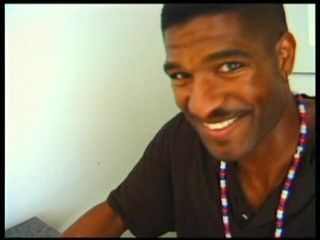 Black Sinner: Sex în grup interrasial cu o gagică sexy