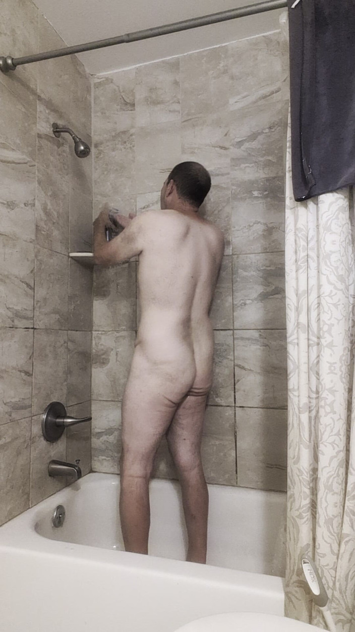 Biggbutt2xl: Potty en douchetijd oktober 2025