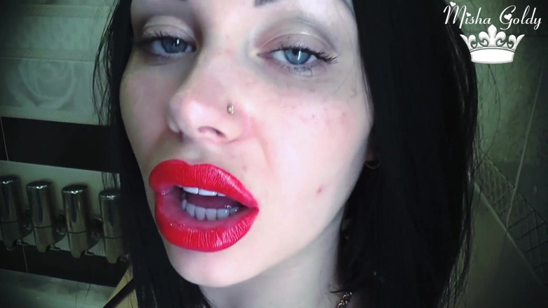 Goddess Misha Goldy: Będziesz na zawsze częścią mojego pięknego ciała! Jedzenie fetyszu!