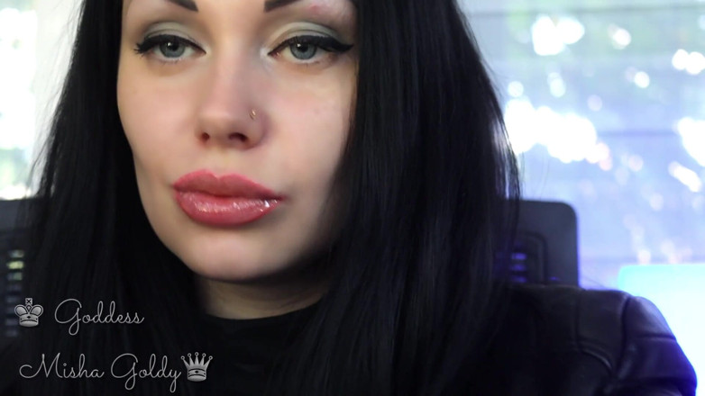 Goddess Misha Goldy: Sborra per la mia grande seduzione lucida e grande fumo...