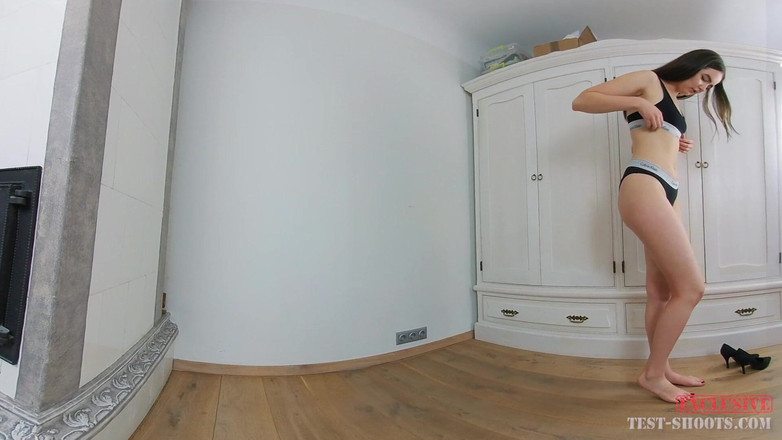 Test-Shoots: Phoneixa Innie Pussy 18yo Teenager Video Casting