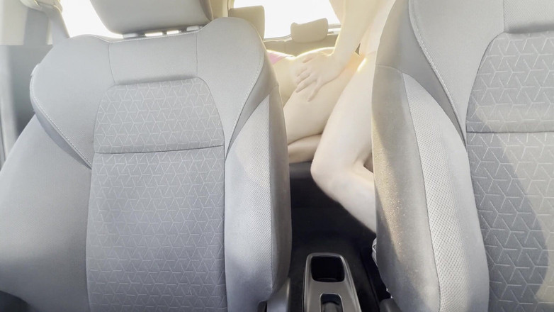 AsianHoneyAss: Romantic Car Sex with Asian Teen and Big Creampie