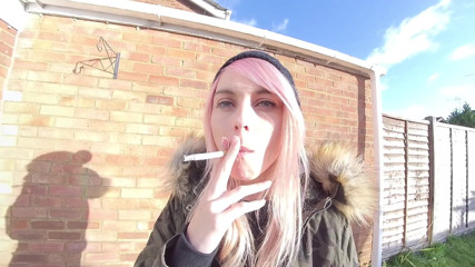 Jimmy Draws: Chloe Toy - Smoking