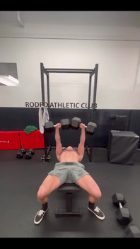 Hit a Pr su dumbbell panca pressa