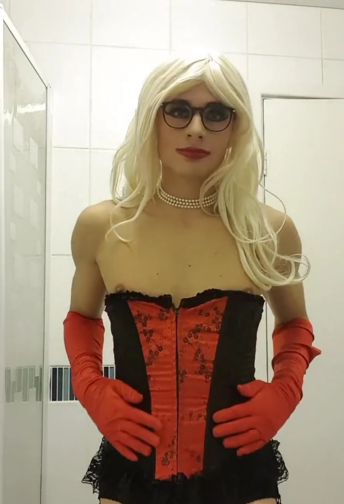 JessicaXD: Blonde Jessica Giving a Little Tease, Feeling Horny Black Red...
