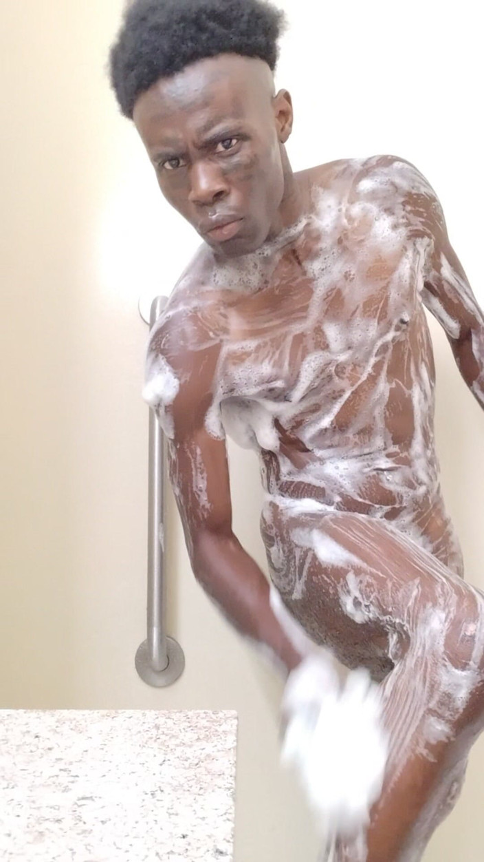 SexStar N BabyMaker: Ricky Christopher Comandante Tomando Um Banho Interno Parte 2 a Introdução...