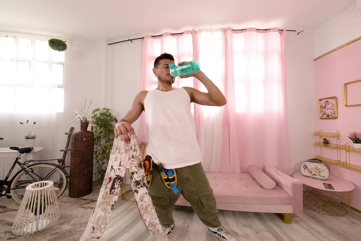 Virtual Real Gay: Thirsty Thursday