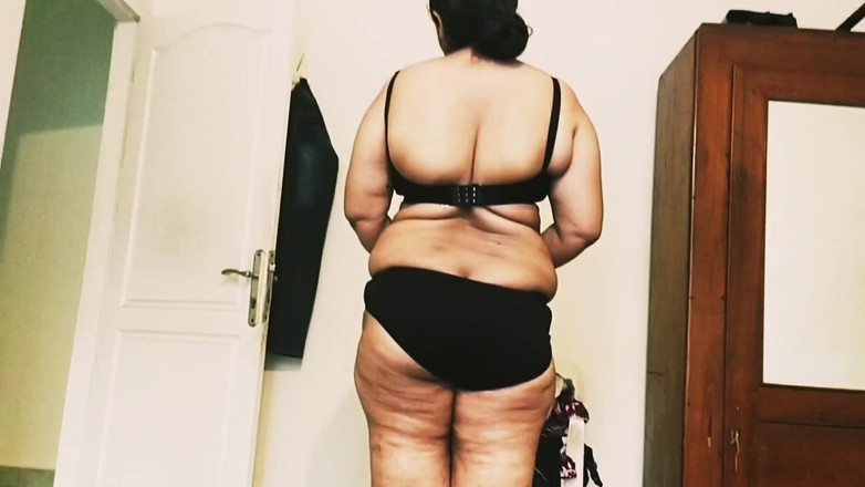 KIRAN Melon: Cur bombat desi