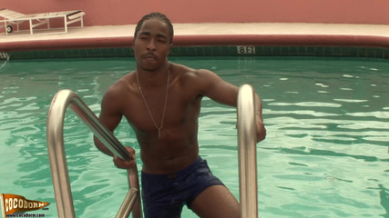 CocoDorm: Justin Jones