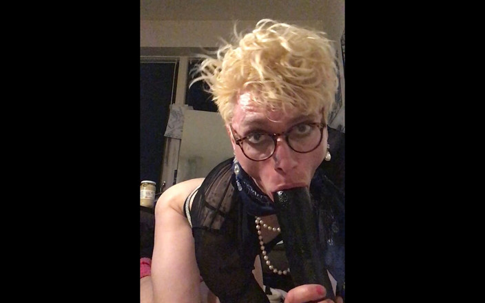 Sissy Cindy Slut: Modernwhiteboi Jes BBC Dildo, Ass to Mouth