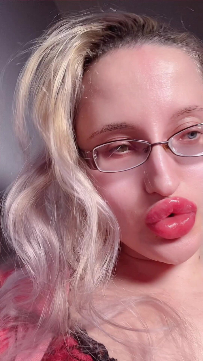 FinDom Goaldigger: 我失去了眼镜