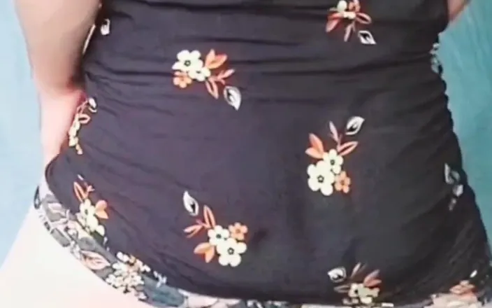 Kitty_Cross: Masturbating and a Great Load Cumshot at the End Big...