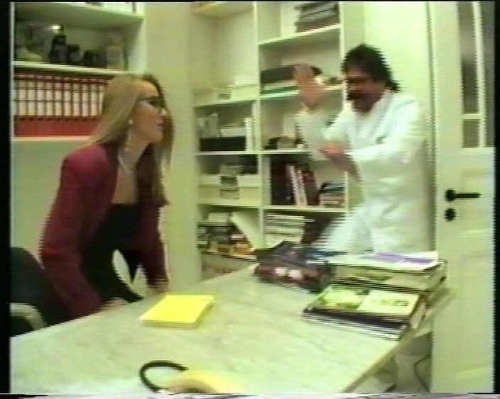 Under German Roofs: Si jalang Jerman dengan pepek basah diregangkan pepek mereka 10