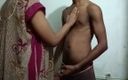 Nisha bhabhi fan club: Badkamerseks in Indische stijl met borstvoeding