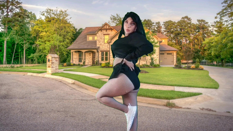 Kitty_Cross: 555 Femboy Outdoor Pretty Gothic Traveller in Front of Sweet...