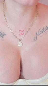 Pregnant Girl Wants to Be Fucked When She Is Alone at Hom
