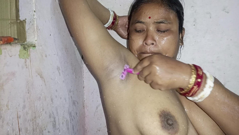 Mridulmadhu: Video gợi cảm đầy đủ của chồng deshi